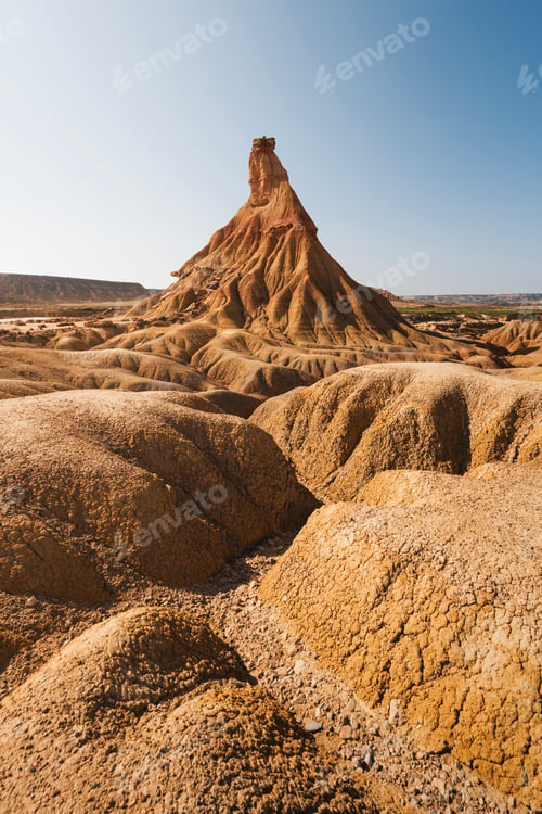 Preview: Majestic desert views in Navarra's Bardenas Reales.