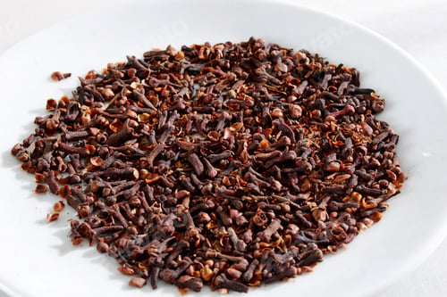 Preview: Dry flavored clove seeds. Used as a spice in cuisines all over the world.