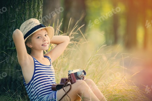Preview: girl with camera