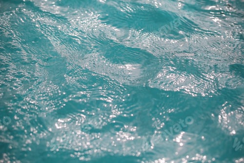 Preview: The Water Is Clean Bright Background Image