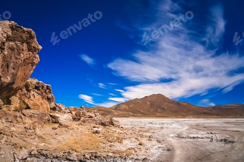 Preview: Dry land plain in the Altiplano mountains