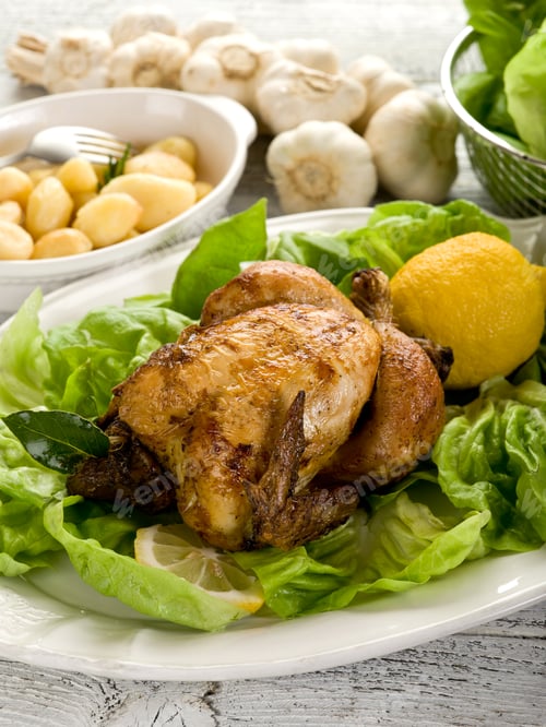 Preview: chicken with green salad -pollo arrosto e insalata