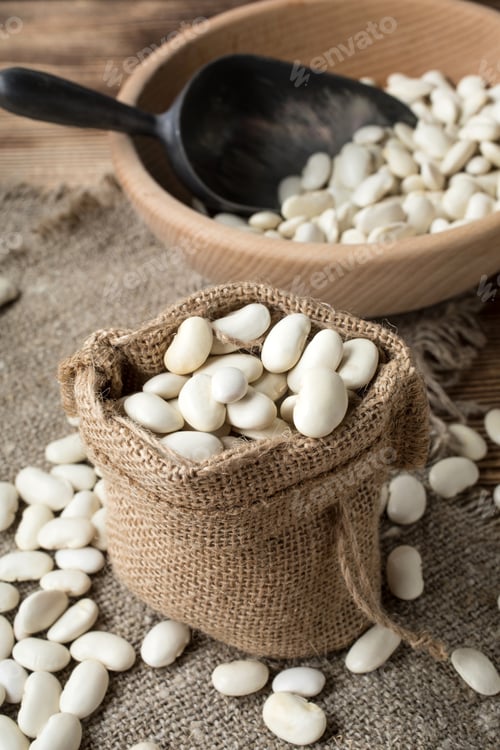 Preview: Dried white bean.