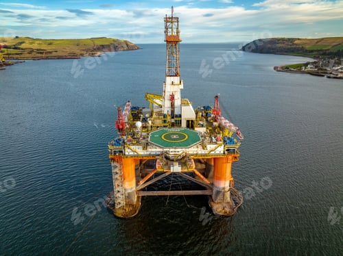 Preview: Oil and Gas Drilling Platform at Sea