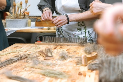 Preview: Crafting natural fibers at artisanal workshop for creative handmade projects