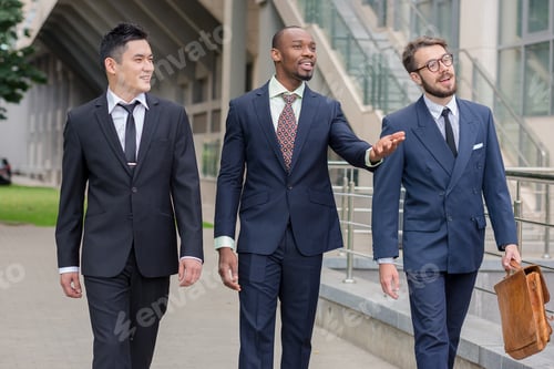 Preview: Portrait of multi ethnic business team