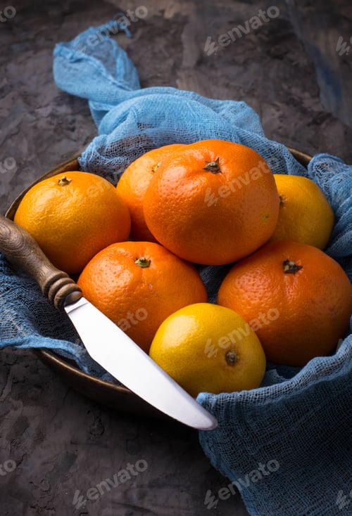 Preview: Sweet orange tangerines on concrete background