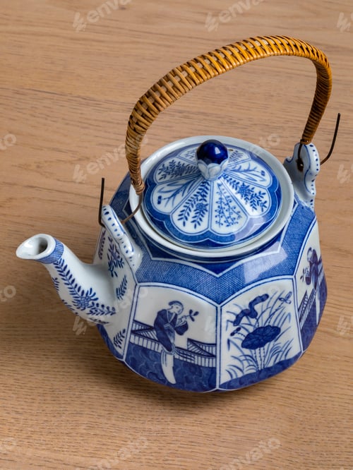 Preview: Vintage traditional ceramic Chinese teapot
