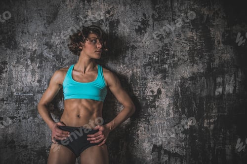 Preview: Athletic fitness female model