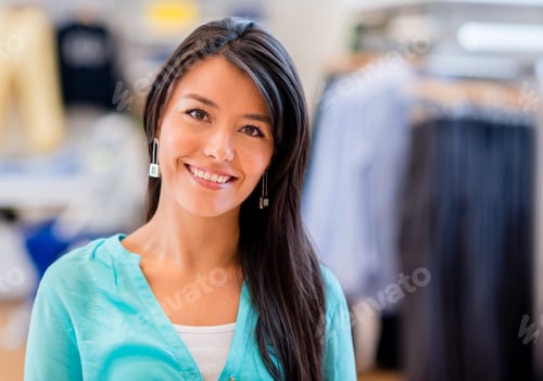 Preview: Happy Shopping Woman At A Clothing Store