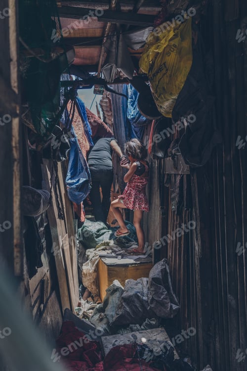 Preview: little girl on poor house