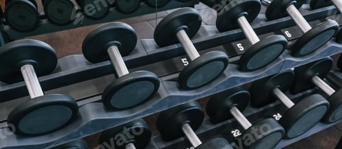 Preview: Fitness,sports.fit,Girl in mask fitness gym opening lockdown covid passport,QR cod