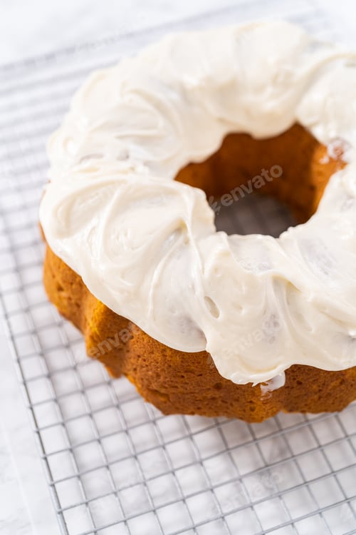 Preview: Pumpkin bunt cake