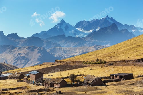 Preview: Village in Peru