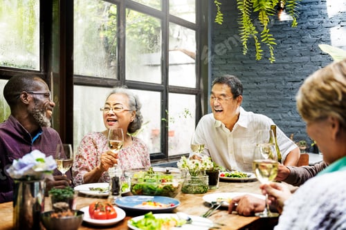 Preview: Senior Group Relax Lifestyle Dinning Concept