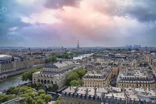 Preview: Paris, aerial view of the Eiffel Tower