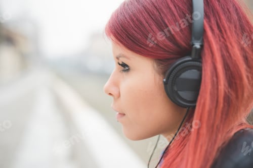Preview: Woman Profile Wearing Headphones Looking Away Peacefully