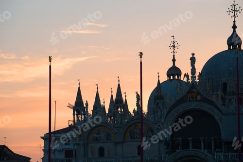 Preview: Palazzo Ducale at sunrise