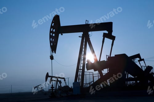 Preview: Oil derricks pumping