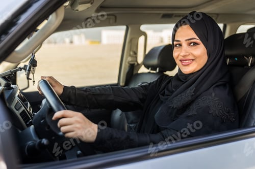 Preview: Arabic woman driving in a car