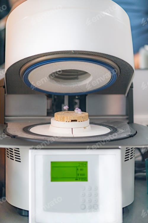 Preview: Oven and Press for Dental Prostheses