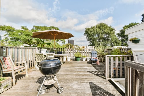 Preview: Exterior of the roof of the house with a delightful design