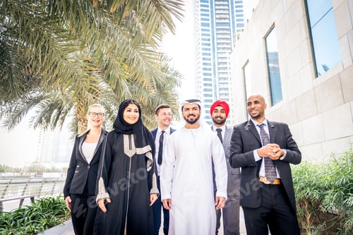 Preview: Business team in Dubai