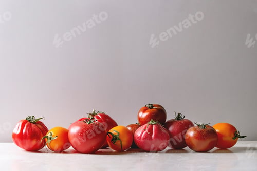 Vorschau: Vielzahl reifer Tomaten