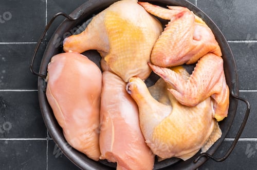 Preview: Fresh, raw chicken from an eco farm, ready to be cooked into a delicious meal