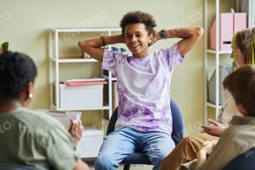 Preview: Difficult teenager attending psychotherapy class