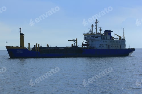 Preview: Large tanker anchored in the sea.