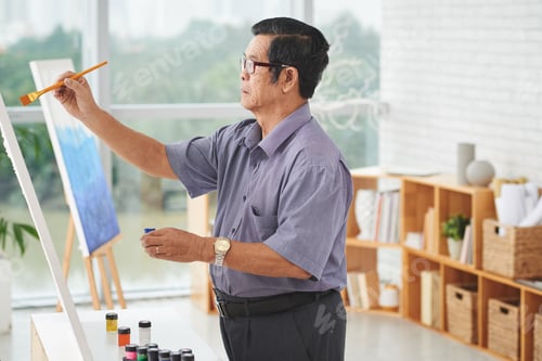 Preview: Painting man