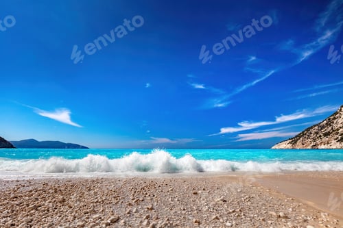 Vista previa: Playa de verano en Grecia. Playa de Myrtos en Cefalonia.
