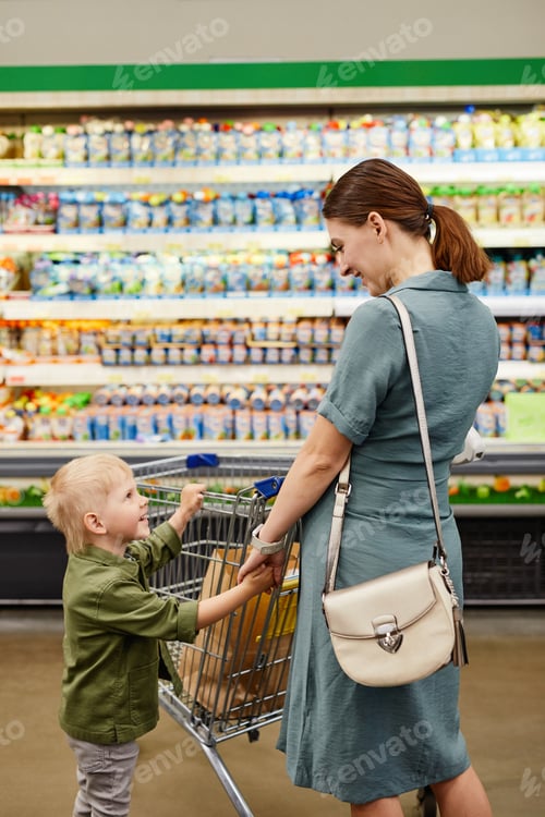 Preview: Mother With Son In Shop
