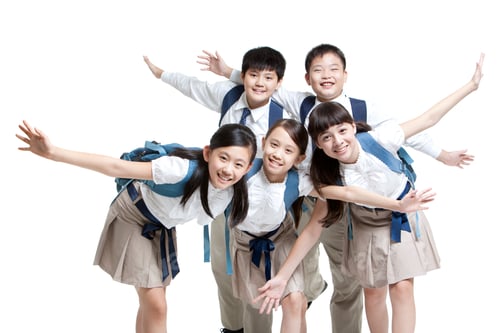 Preview: Excited primary school friends enjoying themselves