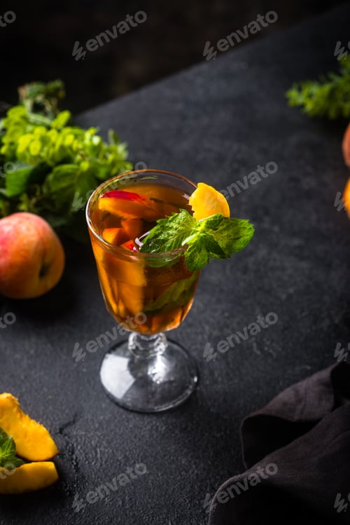 Preview: Cold ice tea with peach and mint
