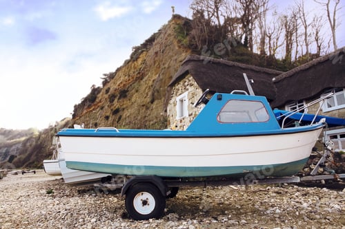 Preview: Rowing skiff on the harbourside