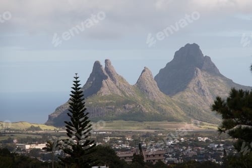 Preview: photograph of sea and mountain in Mauritius