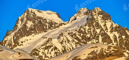 Preview: The Central Pyrenees, Spain