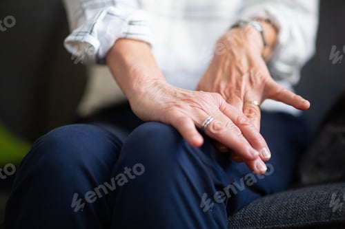 Preview: Close up elderly woman hands