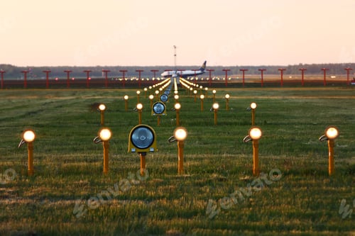 Preview: Landing lights