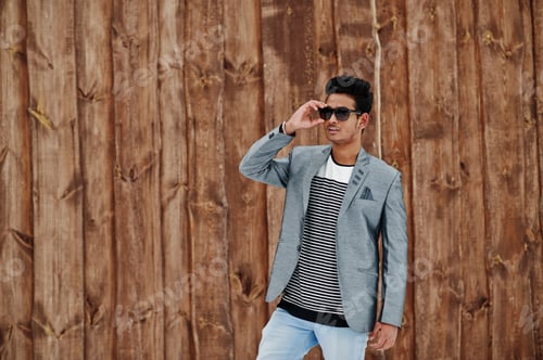 Preview: Casual young indian man