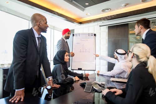 Preview: Business team in Dubai