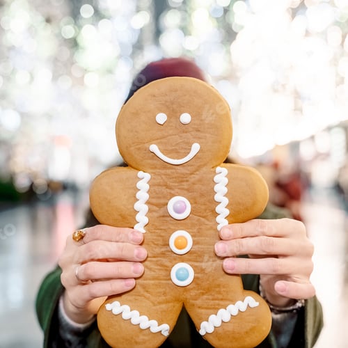 Preview: Beautiful woman,huge funny gingerbread man. Christmas, holiday shopping. Walking, city street market