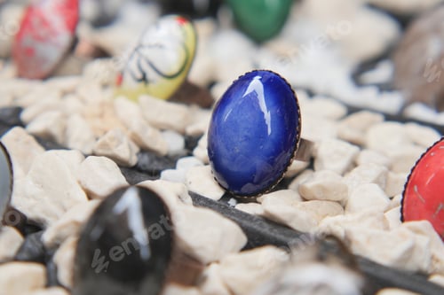 Preview: Colorful decorative stones arranged in a creative display