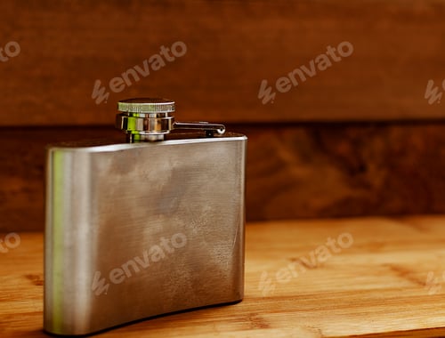 Preview: Liquor flask made of metal