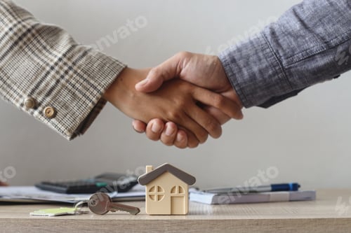 Preview: Property Agent make handshake dealing