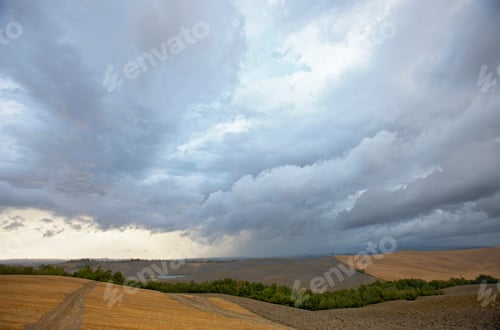 Preview: Crete senesi during a thunderstorm