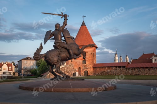 Preview: Vytis Sculpture - Lithuania National Symbol with Kaunas Castle - Kaunas, Lithuania