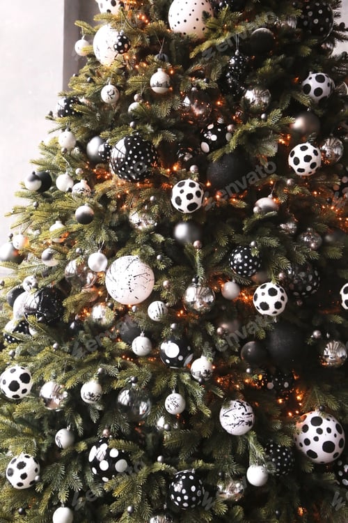 Preview: Christmas tree